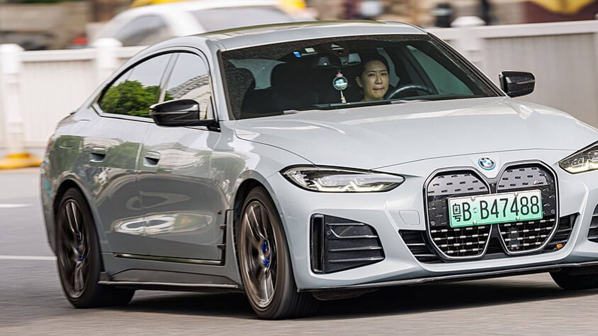 BMW i4
