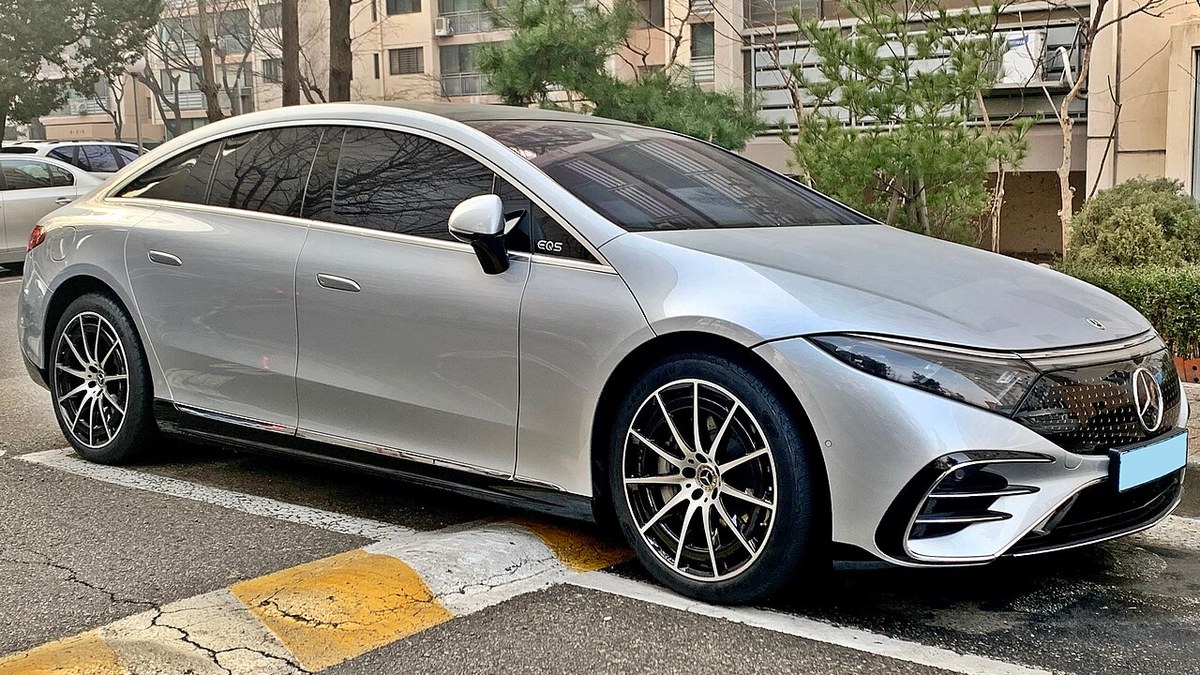 Mercedes-Benz EQS