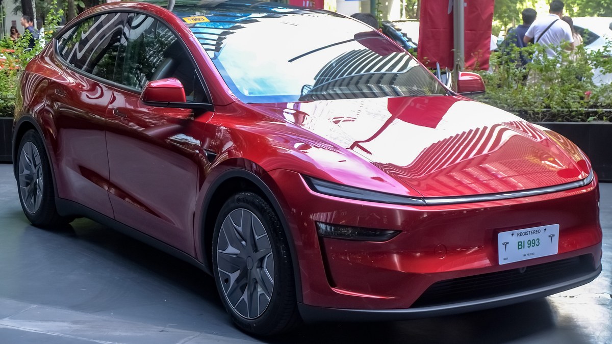 Tesla Model Y L